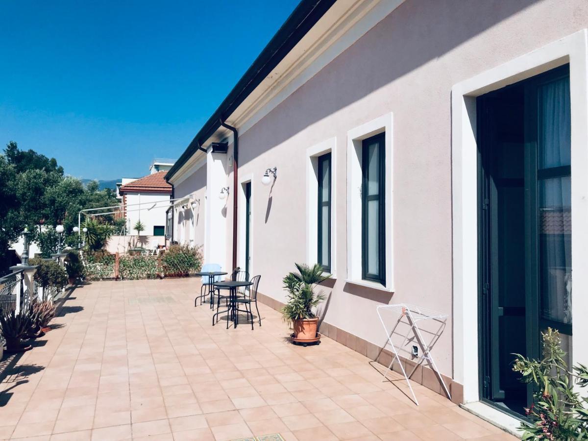 Casa Del Marchese B&B Riposto Kültér fotó
