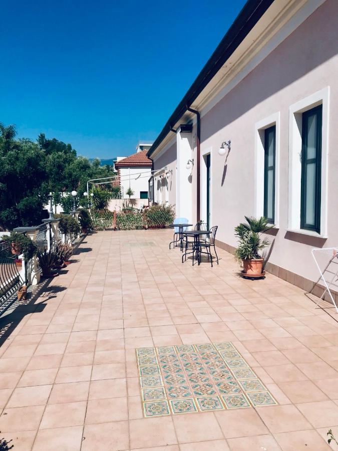 Casa Del Marchese B&B Riposto Kültér fotó